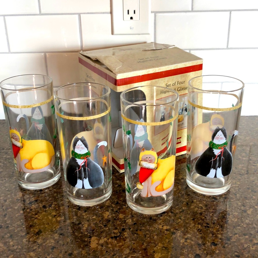 Fiddlesticks Sukura Christmas Cat Set of 4 Highball Drinking Glasses in Box